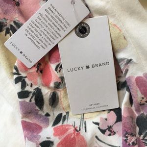 Beautiful shirt lucky Brand